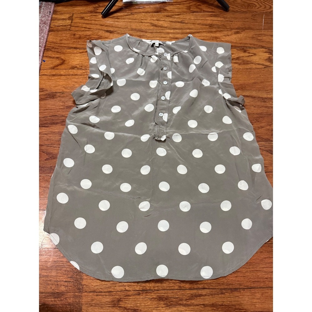 Broadway & Broome Polka Dot Sleeveless silk Blouse Gray White Button Front Small
